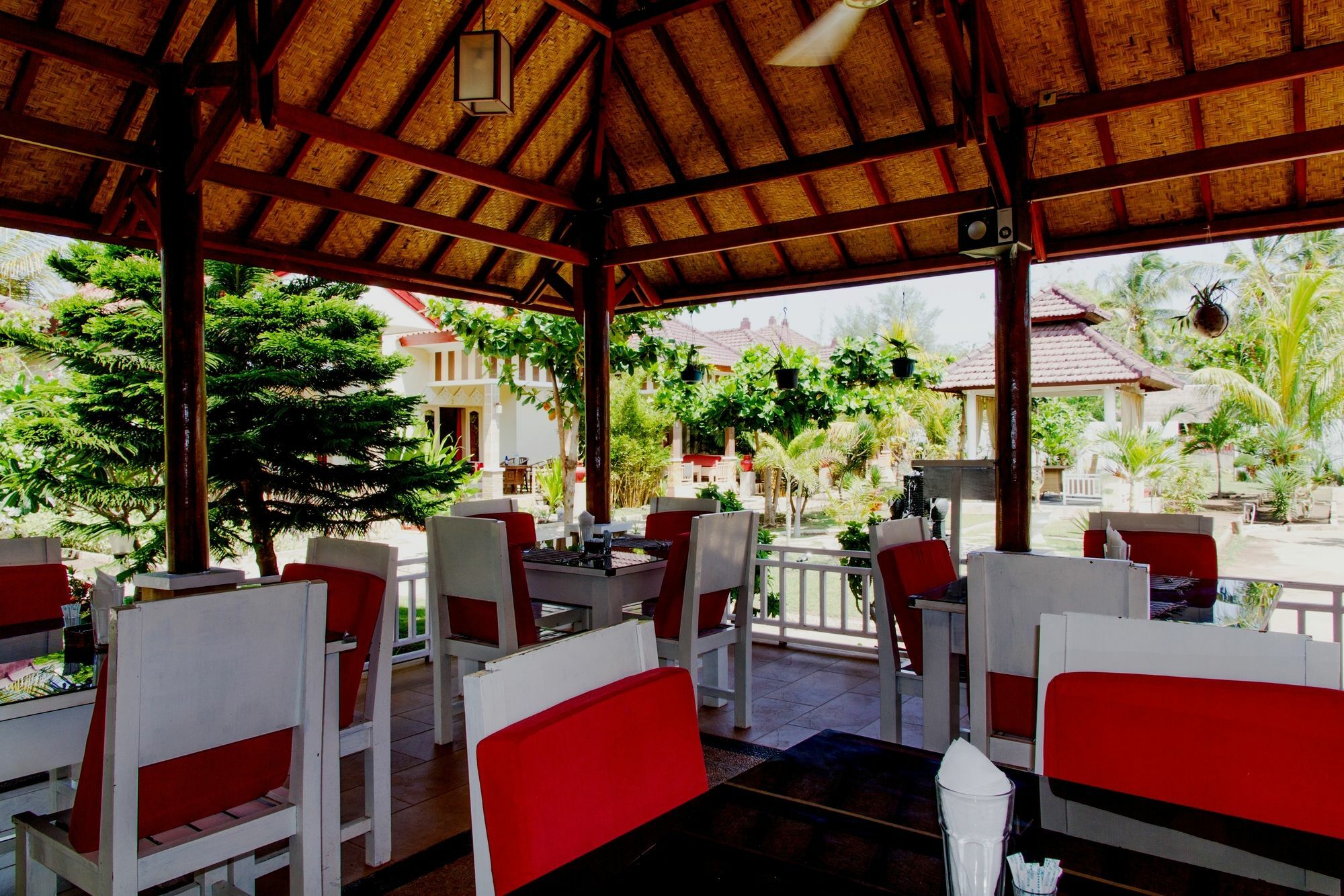 Tropical Hideaways Resort Gili Meno Extérieur photo
